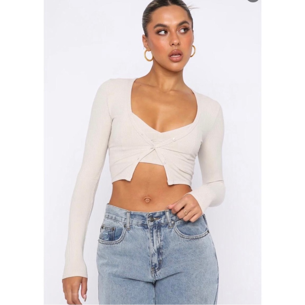 IN SEARCH OF - who we are crop set In taupe